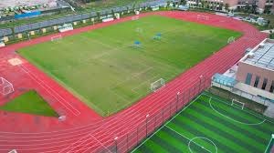 35岁哈登变恋爱脑！对女友百般宠溺，生涯吸金30亿，过二人世界