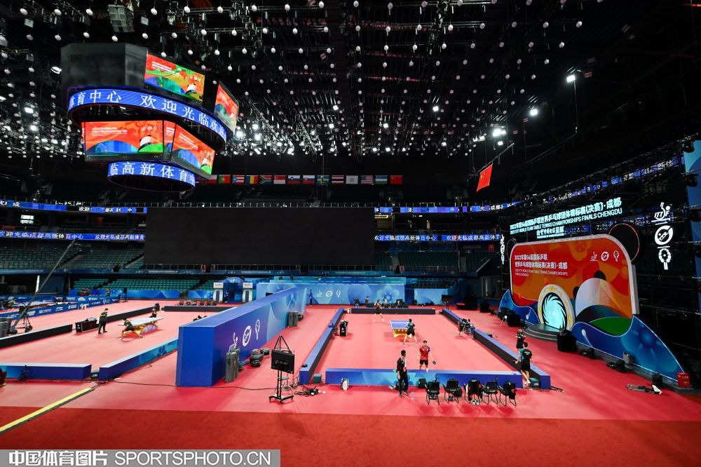 持续下注（C-Bet）的艺术：为什么不是每张翻牌都要开火？（C-Bet策略精髓：并非所有翻牌都值得继续下注）